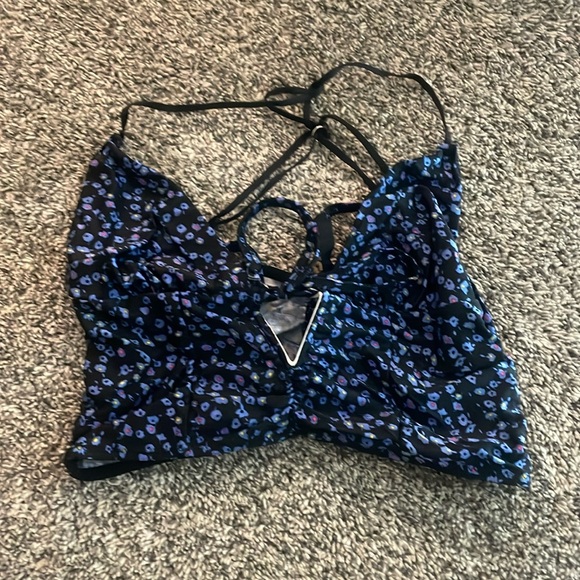 top - Picture 1 of 2